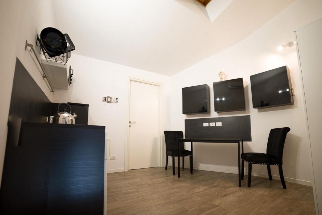 Apartmán ᗰiki Hoᑌտᗴ Florencie Exteriér fotografie